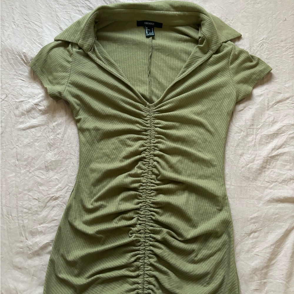 Dress - Picture 2 of 4